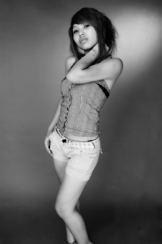 20年前的女歌手李彦图片