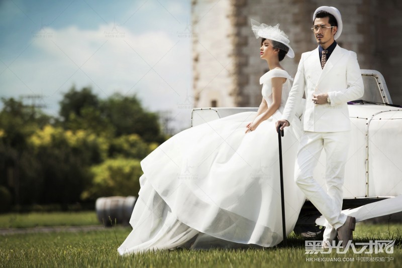 风尚巴黎国际高端婚纱摄影企业相册