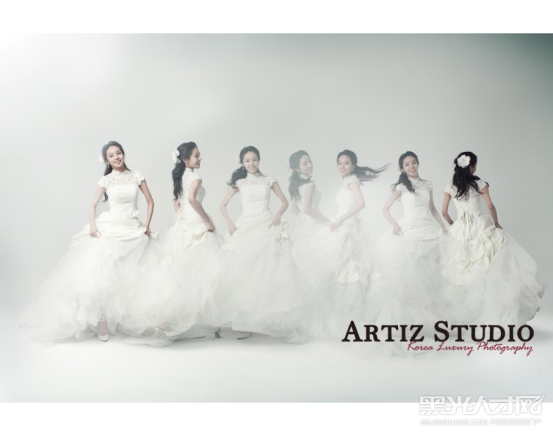 广州韩国艺匠婚纱摄影企业相册